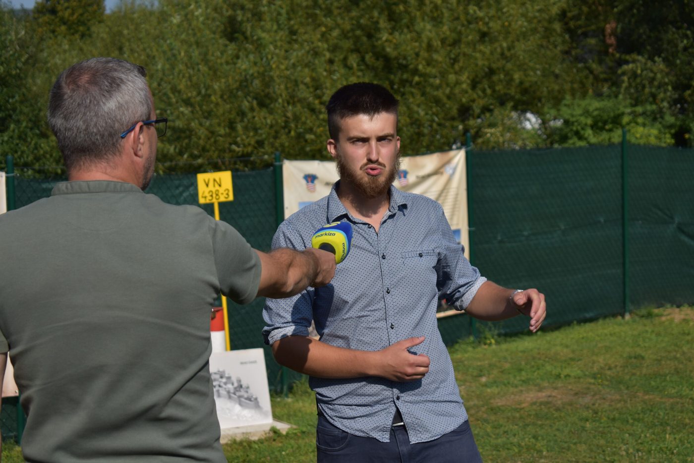 Filip Malát pri otvorení Parku miniatúr hradov v Zlatej Bani